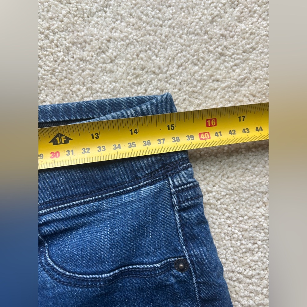 Old Navy Rockstar Mid-Rise Skinny Jeans | Size 6 Regular - Picture 5 of 7